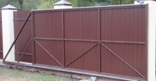 Купить откатные ворота из профнастила Шатура, цена от 1778 руб.