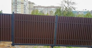 Купить распашные ворота из штакетника Шатура, цена от 2772 руб.
