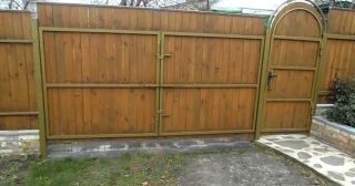 Купить распашные ворота деревянные Шатура, цена от 2772 руб.